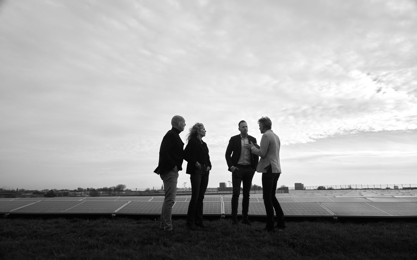 Wie heb je over drie jaar nodig? Wierenga & De Graaf denkt mee over strategische personeelsplanning, talentontwikkeling en werving. Aannemen zonder aannames.